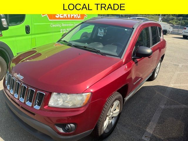 Used 2013 Jeep Compass Latitude AWD/4WD image 3
