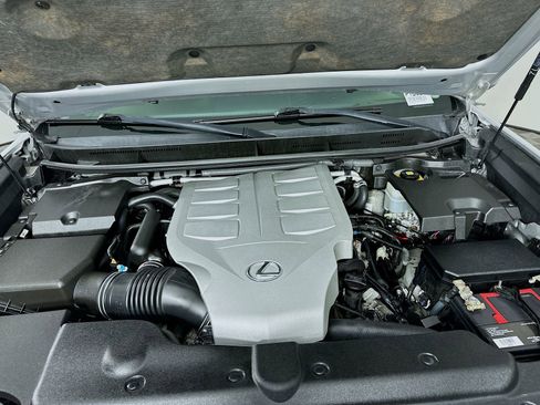 Used 2018 Lexus GX 460 Premium w/ Premium Package AWD/4WD image 32