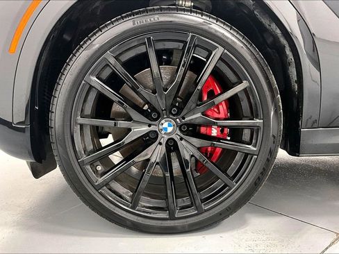 Used 2025 BMW X6 M60i w/ Climate Comfort Package image 8