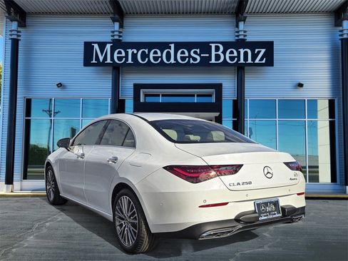 New 2025 Mercedes-Benz C 300 4MATIC Sedan image 4