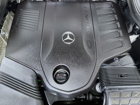 Used 2025 Mercedes-Benz GLS 450 4MATIC image 39