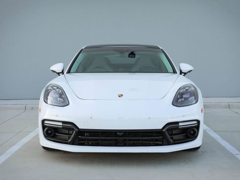 Used 2019 Porsche Panamera GTS w/ Premium Package Plus image 3