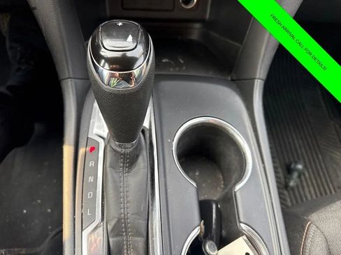 Used 2020 Chevrolet Equinox LT FWD image 26