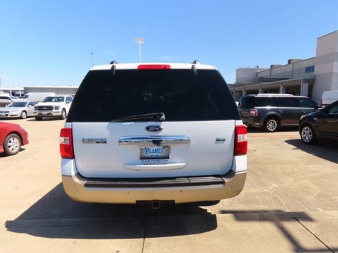 Used 2013 Ford Expedition EL XLT image 12