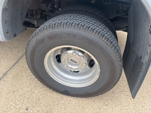 Used 2026 Ford F350 Platinum AWD/4WD image 7