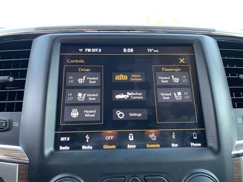 Used 2018 RAM 1500 Laramie w/ Convenience Group image 28