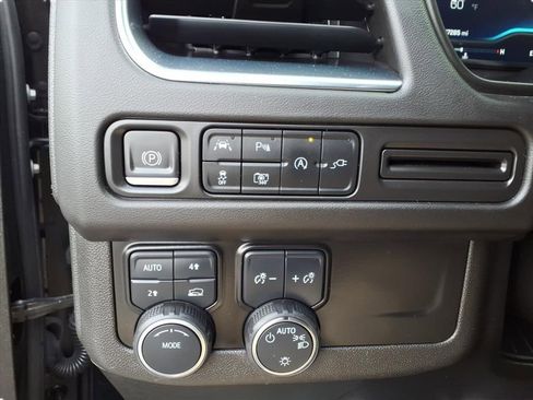 Used 2022 Chevrolet Tahoe LT w/ Luxury Package image 26