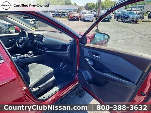 Certified 2023 Nissan Rogue SV AWD/4WD image 29