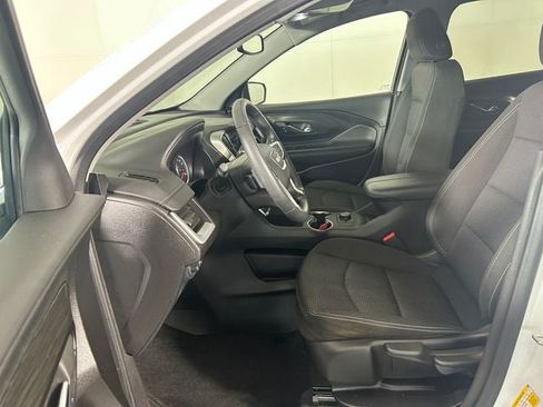 Used 2024 GMC Terrain SLE FWD image 11