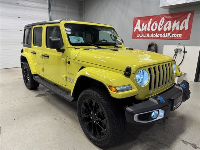 Used 2023 Jeep Wrangler Unlimited Sahara AWD/4WD image 6