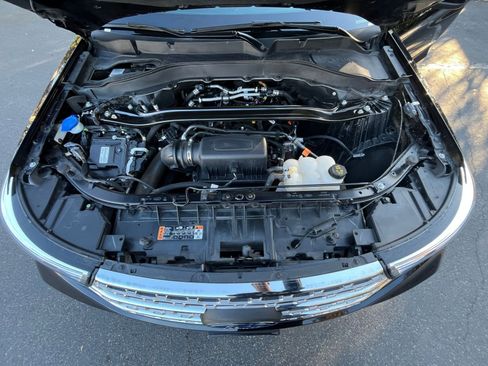 Used 2024 Ford Explorer Limited image 35