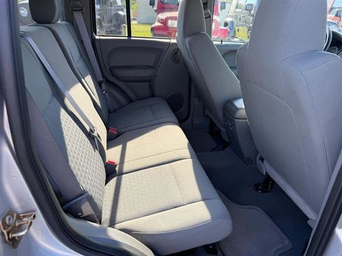 Used 2007 Jeep Liberty Sport AWD/4WD image 19