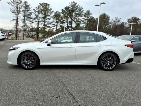 New 2026 Toyota Camry XLE image 6