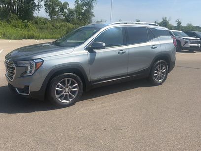 Used 2023 GMC Terrain SLT w/ LPO, Floor Liner Package