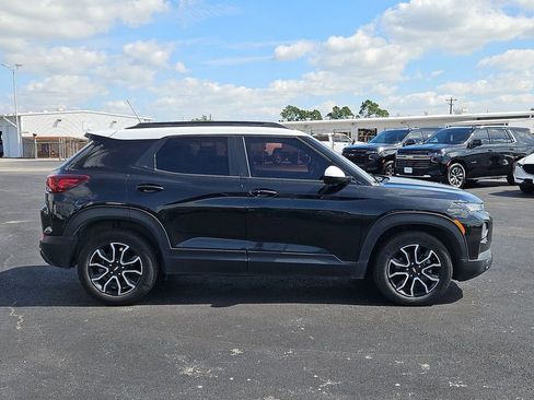 Used 2021 Chevrolet TrailBlazer ACTIV w/ Technology Package FWD image 18