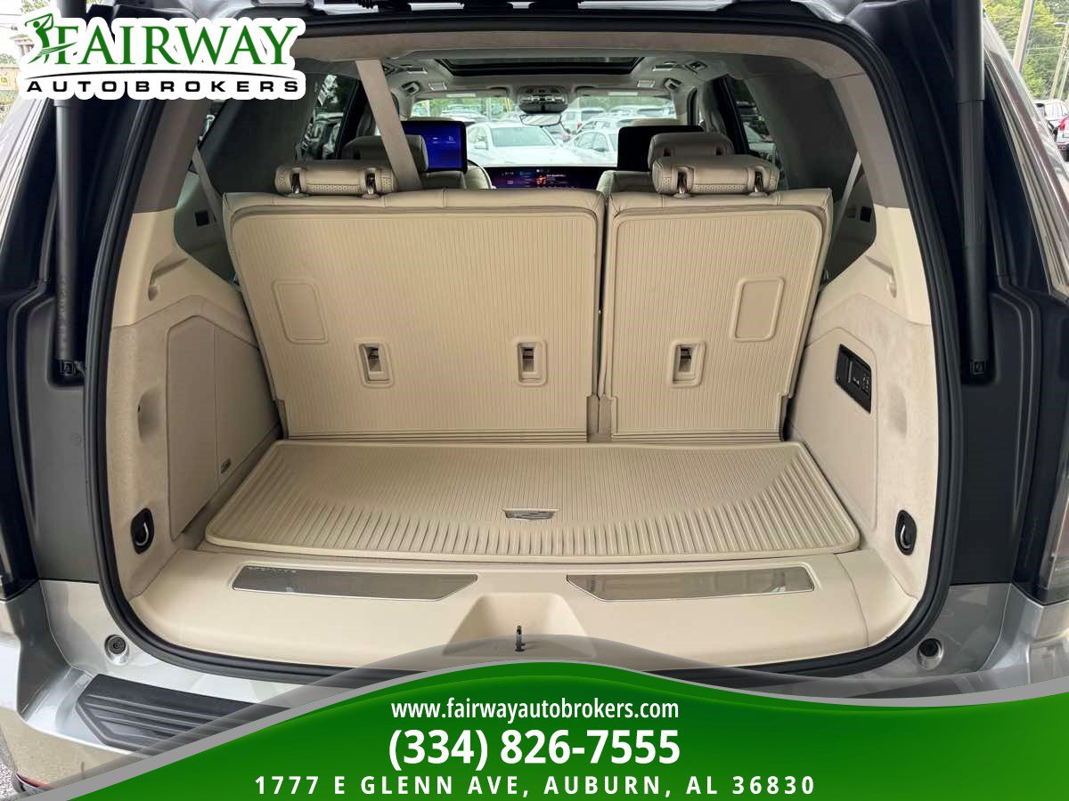 Used 2026 Cadillac Escalade Platinum Sport w/ LPO, ONYX Package AWD/4WD image 30
