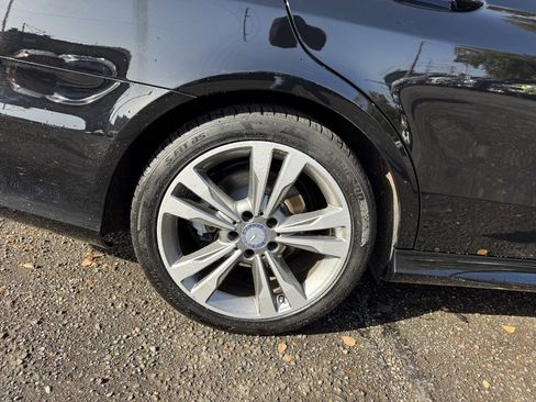 Used 2016 Mercedes-Benz E 350 Sedan image 17