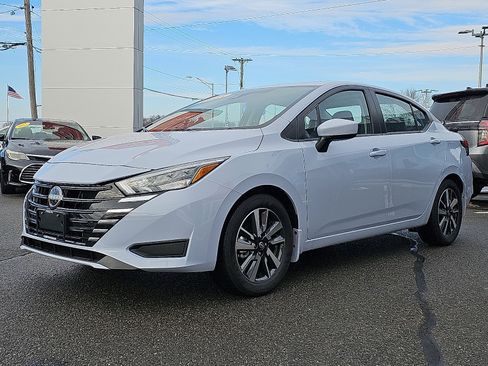 Certified 2025 Nissan Versa SV w/ Trunk Package image 3