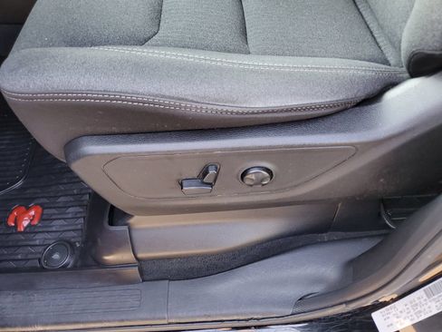 Used 2019 RAM 1500 Big Horn AWD/4WD image 18