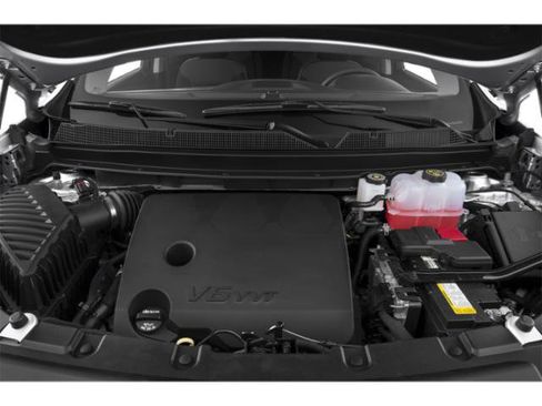 Used 2018 Chevrolet Traverse LT w/ LPO, Black Accent Package AWD/4WD image 16