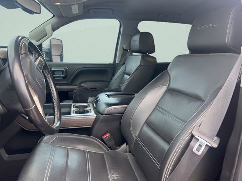 Used 2018 GMC Sierra 2500 Denali w/ Duramax Plus Package image 23
