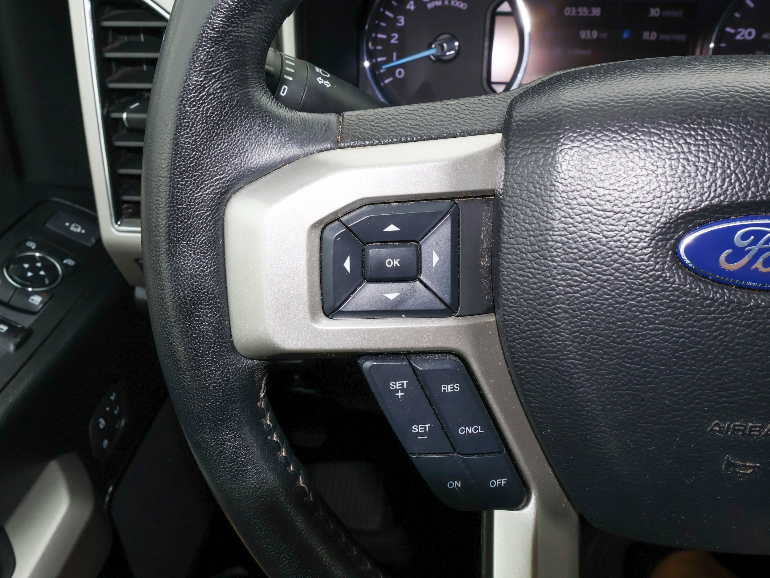Used 2021 Ford F250 Lariat AWD/4WD image 27