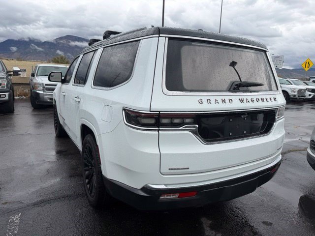 Used 2022 Jeep Grand Wagoneer Series III AWD/4WD image 10
