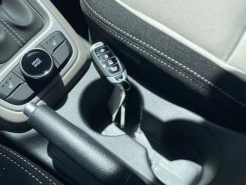 New 2026 Hyundai Venue SEL FWD image 25