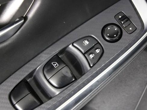 Certified 2023 Nissan Sentra SR w/ Electronics Package FWD image 23