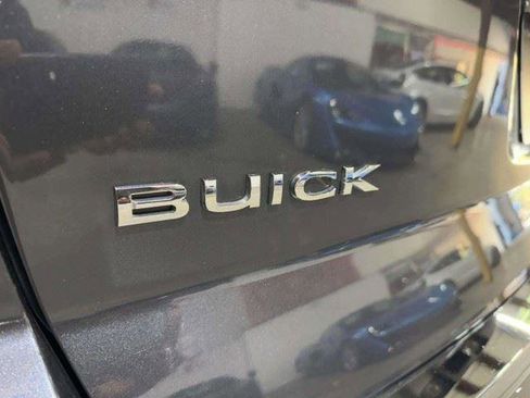 Used 2011 Buick Enclave CX FWD image 17