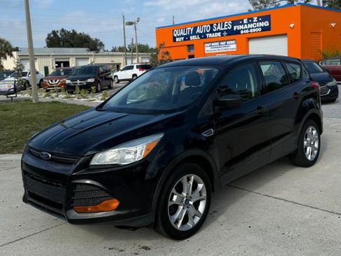 Used 2016 Ford Escape S image 2