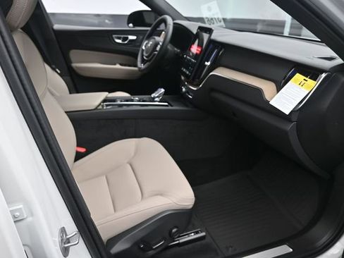 New 2026 Volvo XC60 B5 Plus w/ Protection Package Premier AWD/4WD image 29