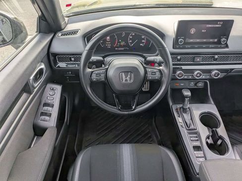 Used 2023 Honda Civic Sport image 16