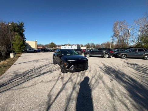 Used 2025 Hyundai Kona SEL image 14