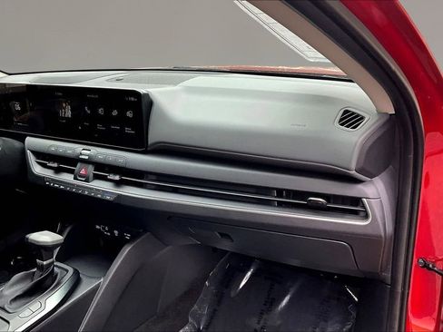 Certified 2025 Kia K4 FWD image 22
