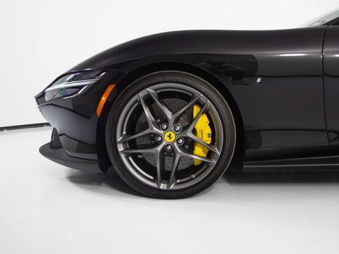 Certified 2022 Ferrari Roma image 30