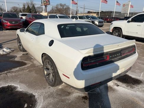 Used 2017 Dodge Challenger SXT Plus image 5