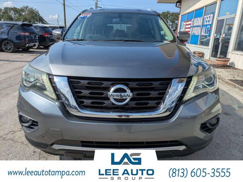 Used 2019 Nissan Pathfinder SV AWD/4WD image 8