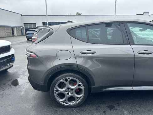 Used 2024 Alfa Romeo Tonale Veloce AWD/4WD image 8