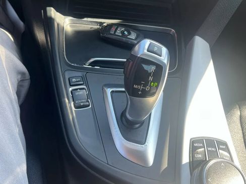 Used 2018 BMW 320i Sedan image 17