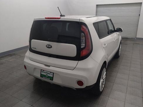 Used 2019 Kia Soul + FWD image 7