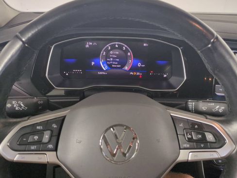 Used 2024 Volkswagen Jetta SE FWD image 37