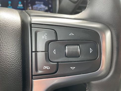 Used 2023 Chevrolet Silverado 1500 LT AWD/4WD image 15