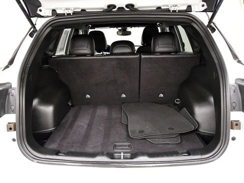 Used 2025 Jeep Compass Limited AWD/4WD image 7