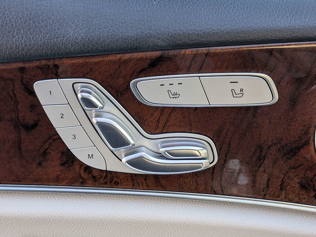Used 2018 Mercedes-Benz E 300 image 18