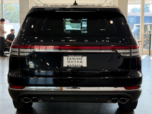 Used 2022 Lincoln Aviator Reserve RWD image 5