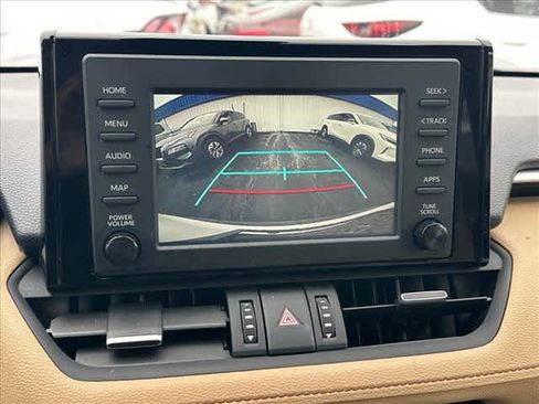 Used 2019 Toyota RAV4 XLE Premium image 22