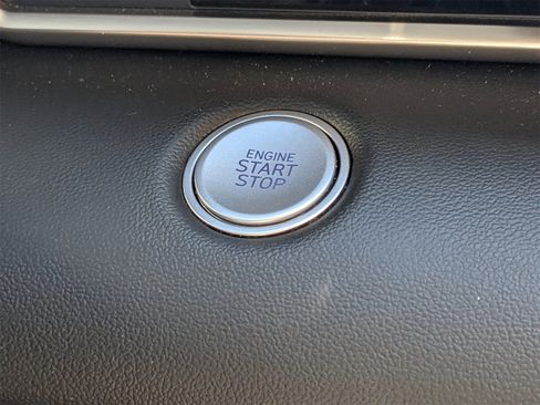 Certified 2023 Hyundai Elantra SEL image 36