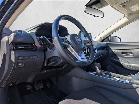 Used 2024 Nissan Sentra SV image 7