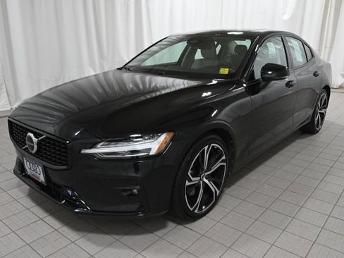 Used 2024 Volvo S60 B5 Core AWD/4WD image 16